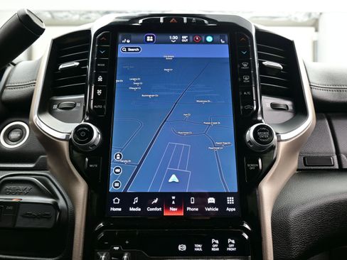 Used 2024 RAM 2500 Laramie image 18