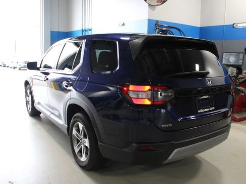 Used 2025 Honda Pilot EX-L image 24