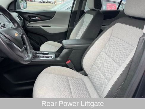 Used 2022 Chevrolet Equinox LT w/ Driver Convenience Package image 6
