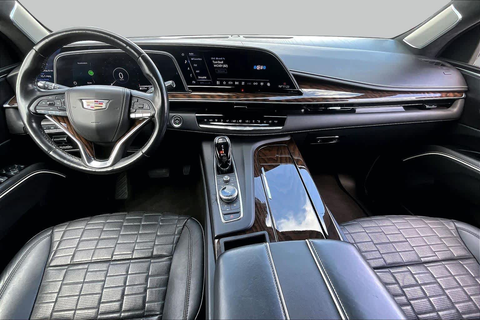 Used 2022 Cadillac Escalade Premium Luxury Platinum AWD/4WD image 14
