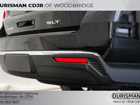 Used 2023 GMC Yukon SLT image 7