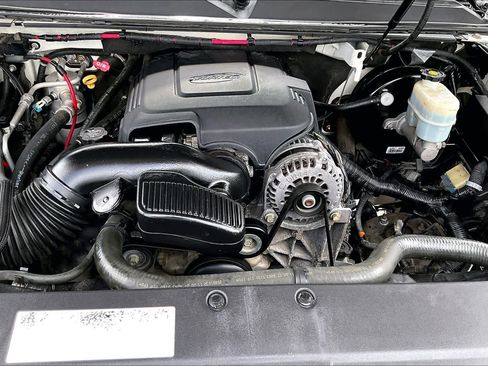 Used 2008 Chevrolet Avalanche LTZ w/ LTZ Preferred Equipment Group RWD image 32