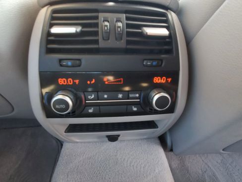 Used 2011 BMW 535i xDrive Sedan image 16