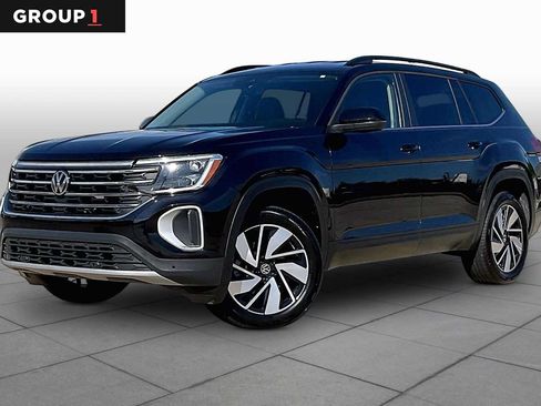 Used 2025 Volkswagen Atlas SE FWD image 1
