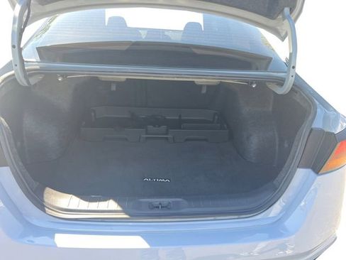 Used 2024 Nissan Altima 2.5 SR AWD/4WD image 19