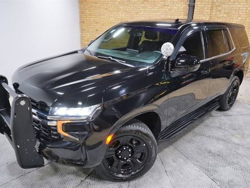 Used 2021 Chevrolet Tahoe 4WD image 2
