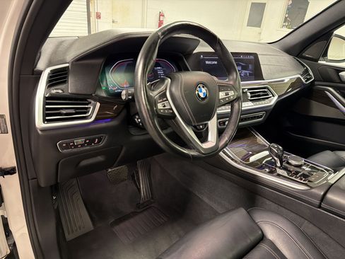 Used 2019 BMW X5 xDrive40i w/ Convenience Package AWD/4WD image 4