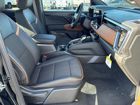 New 2026 GMC Canyon AT4 image 14