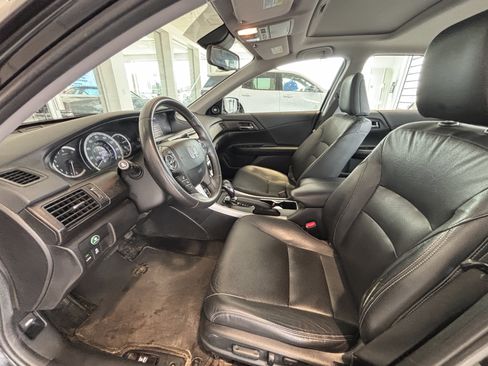 Used 2015 Honda Accord EX-L image 2