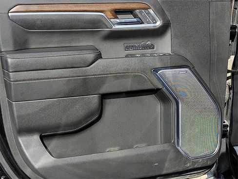 Used 2024 Chevrolet Silverado 1500 High Country w/ Midnight Edition image 11