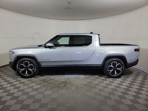 Used 2024 Rivian R1T Adventure Dual AWD/4WD image 2