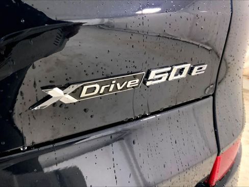 New 2026 BMW X5 xDrive50e w/ Executive Package image 15