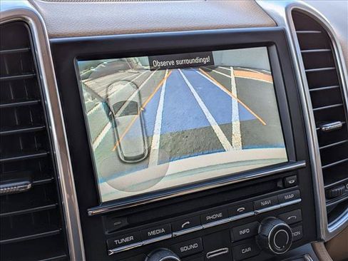 Used 2013 Porsche Cayenne AWD/4WD image 15