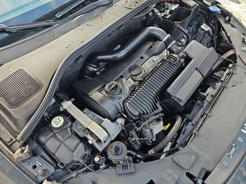 Used 2013 Volvo S60 T5 image 32
