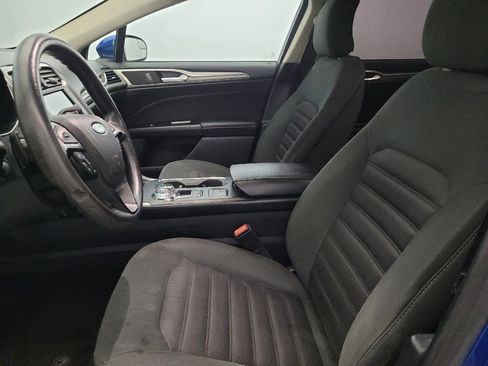 Used 2017 Ford Fusion SE w/ Fusion SE Technology Package image 17