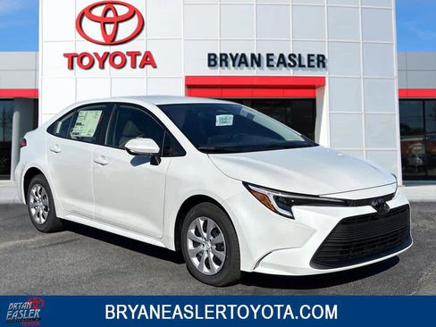 New 2026 Toyota Corolla LE image 1