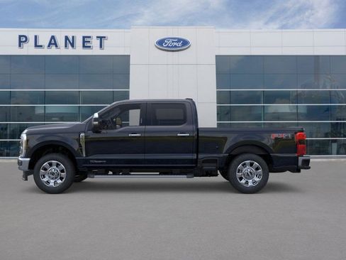 New 2025 Ford F250 Lariat w/ Chrome Package image 3