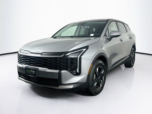 Used 2026 Kia Sportage LX AWD/4WD image 3