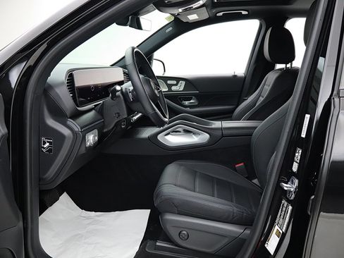 Used 2024 Mercedes-Benz GLE 580 4MATIC w/ Night Package image 33