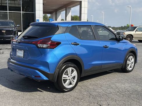 Used 2024 Nissan Kicks S FWD image 3