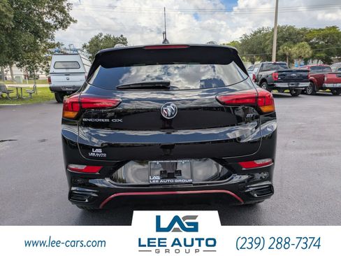 Used 2023 Buick Encore GX Select w/ Sport Touring Package FWD image 4