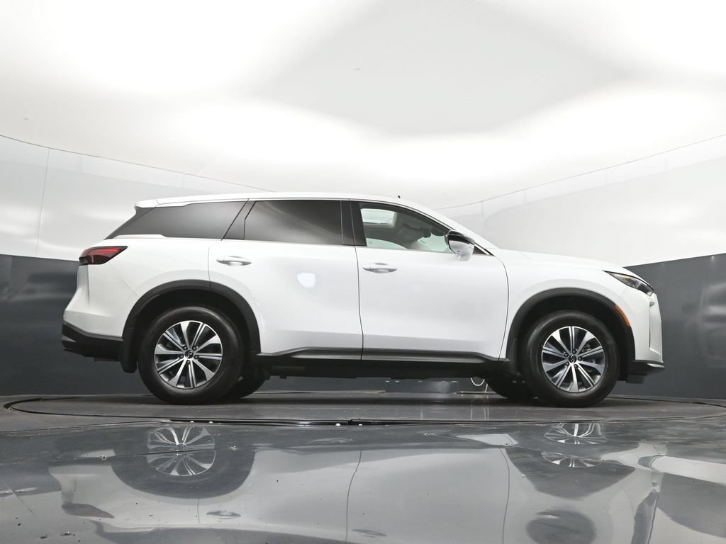 Used 2026 INFINITI QX60 Pure w/ Cargo Package FWD image 44