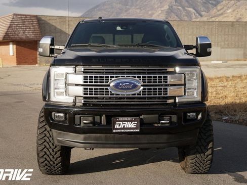 Used 2017 Ford F350 Platinum w/ Platinum Ultimate Package image 5