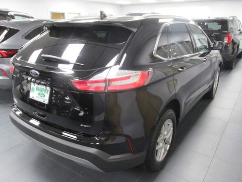 New 2024 Ford Edge SEL w/ Convenience Package image 4