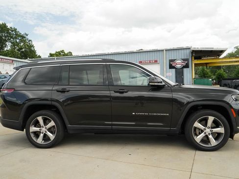 Used 2021 Jeep Grand Cherokee L Limited RWD image 3