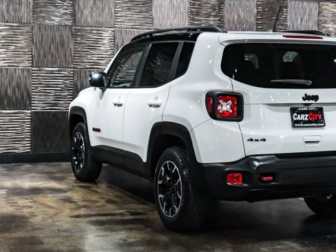 Used 2023 Jeep Renegade Trailhawk AWD/4WD image 12