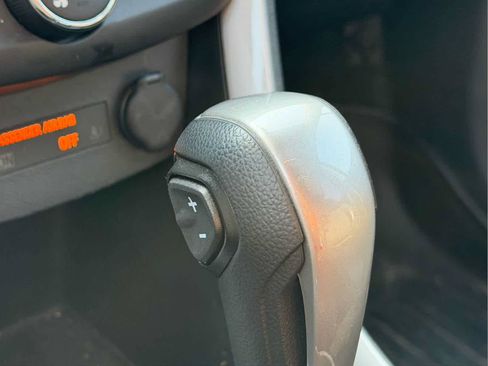 Used 2020 Chevrolet Trax LT w/ Sun & Sound Package FWD image 23