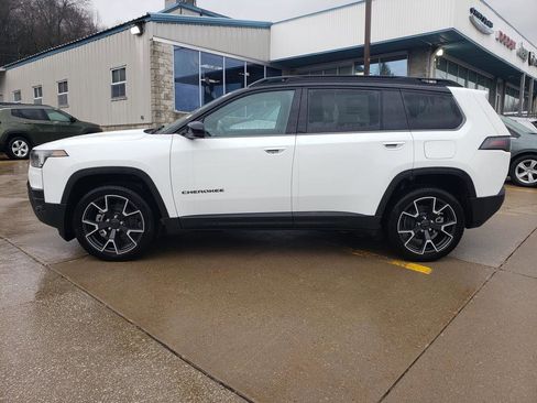 New 2026 Jeep Cherokee Overland w/ Trailer Tow Group image 7