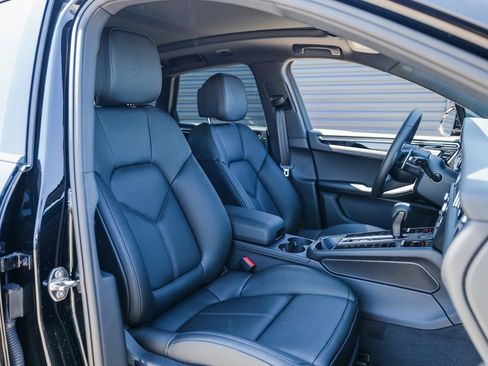Certified 2026 Porsche Macan S image 28