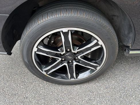 Used 2019 Ford Expedition Limited w/ Special Edition Package AWD/4WD image 44