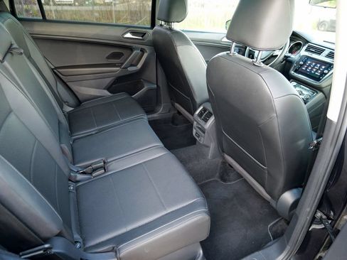 Used 2019 Volkswagen Tiguan SE AWD/4WD image 29
