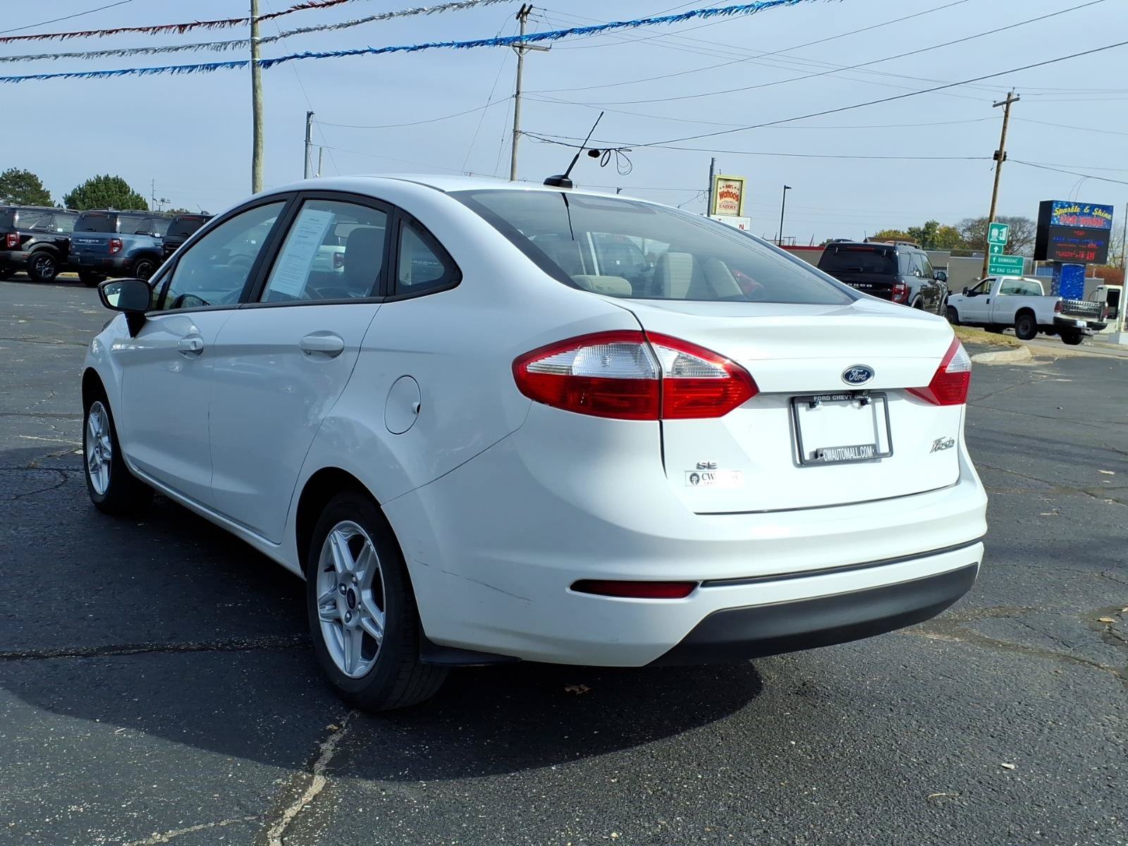 Used 2018 Ford Fiesta SE FWD image 8