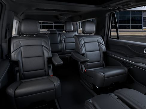 New 2027 Lincoln Navigator L Reserve w/ Jet Appearance Package RWD image 11