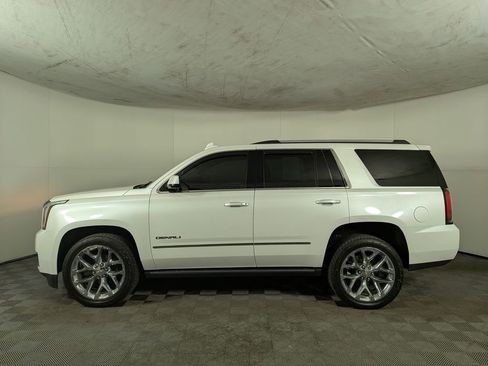 Used 2020 GMC Yukon Denali w/ Denali Premium Package image 3