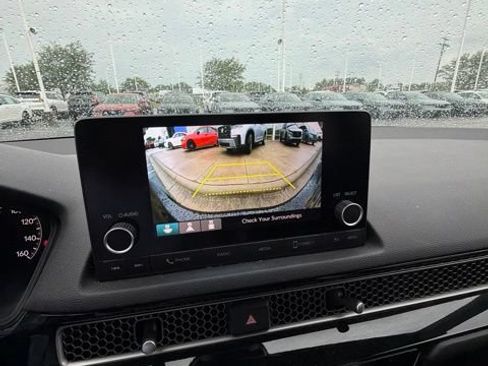 Used 2024 Honda Civic Sport image 3