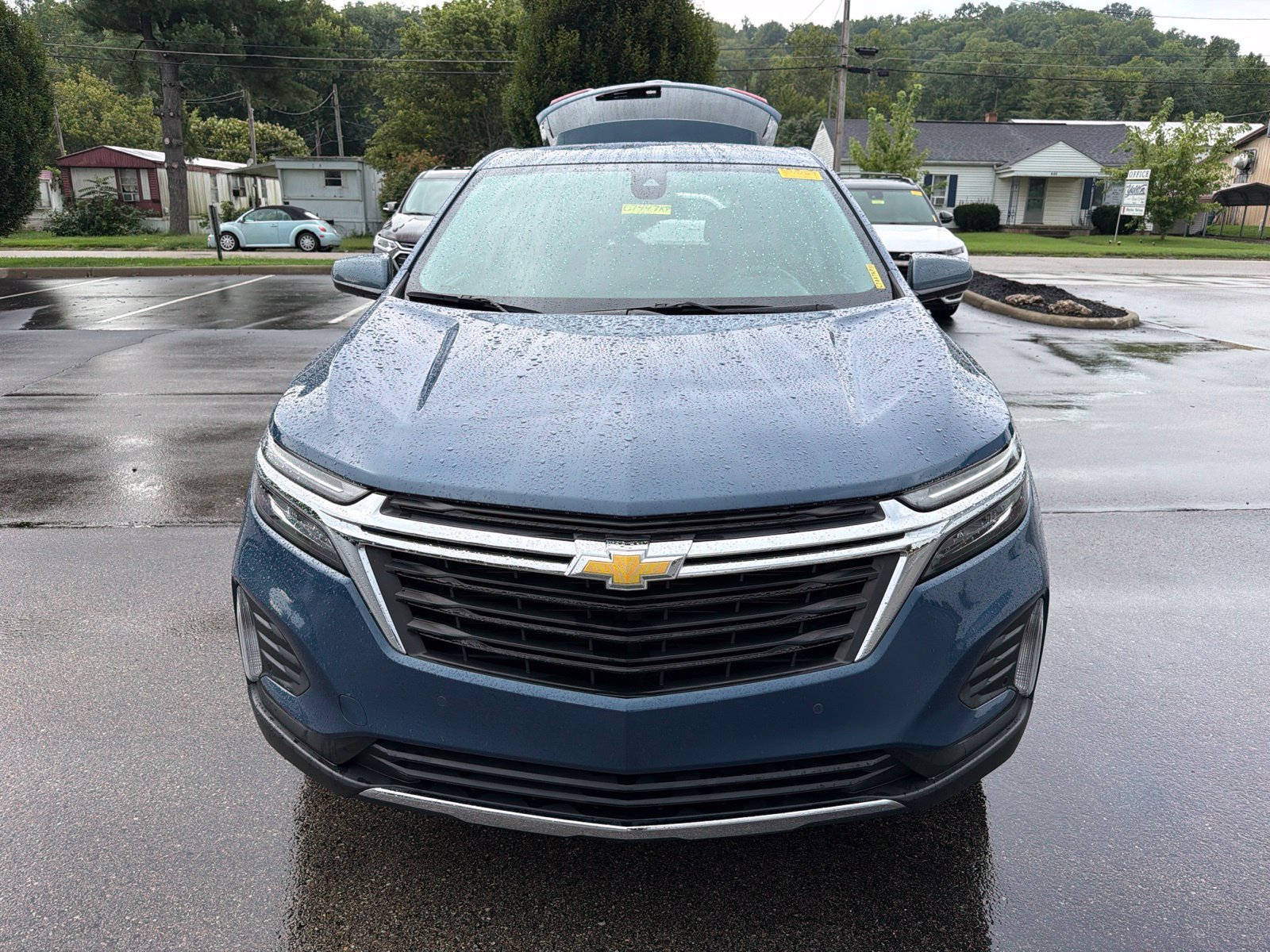 Used 2024 Chevrolet Equinox LT w/ LPO, Floor Liner Package FWD image 8