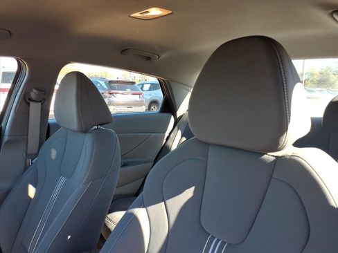 Used 2025 Hyundai Elantra Blue w/ Cargo Package image 16
