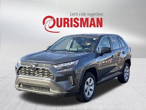 Used 2024 Toyota RAV4 LE image 5