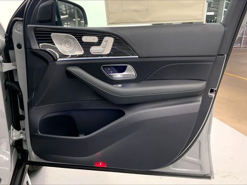 New 2026 Mercedes-Benz GLE 53 AMG 4MATIC Coupe image 10