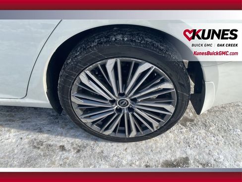 Used 2024 Nissan Altima 2.5 SL image 8