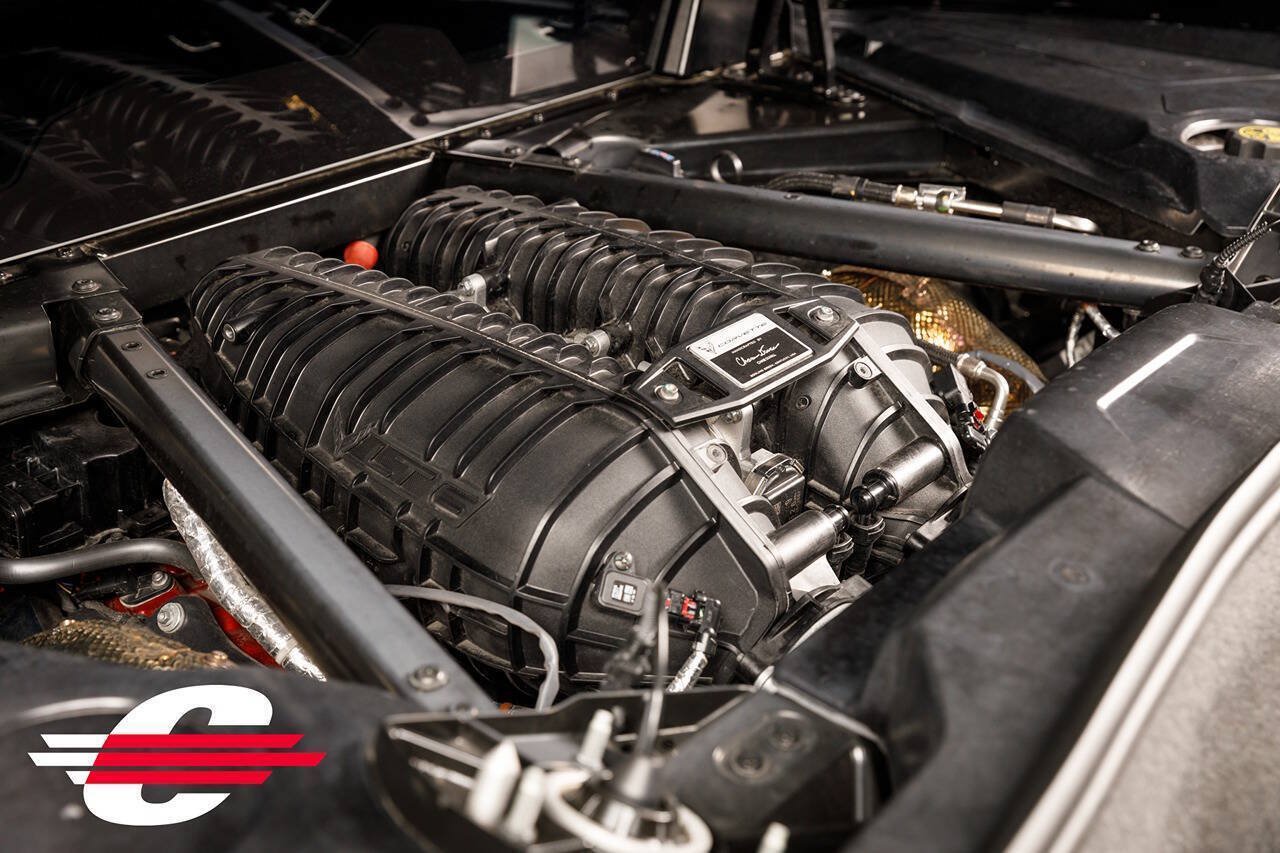 Used 2023 Chevrolet Corvette Z06 w/ Z07 Performance Package RWD image 12