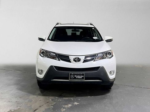 Used 2014 Toyota RAV4 XLE AWD/4WD image 8