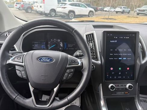 Used 2024 Ford Edge Titanium AWD/4WD image 7