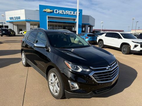 Used 2020 Chevrolet Equinox Premier FWD image 1