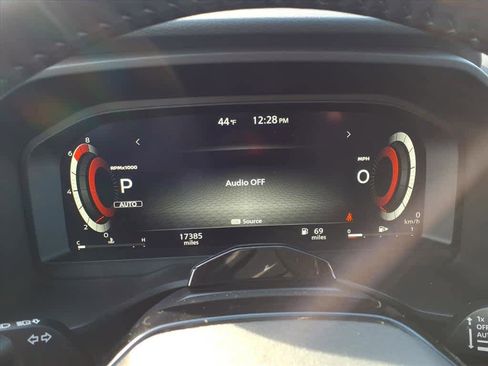 Used 2025 Nissan Rogue SL w/ Tech Package image 20