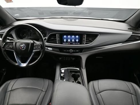 Used 2023 Buick Enclave Essence AWD/4WD image 12